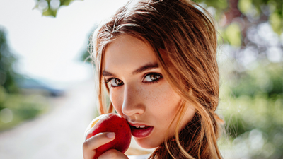 How To Make Your Own Vegan Lip Balm