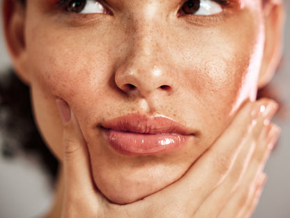 Vitamin C Anti - Aging Lip Serum - Abature