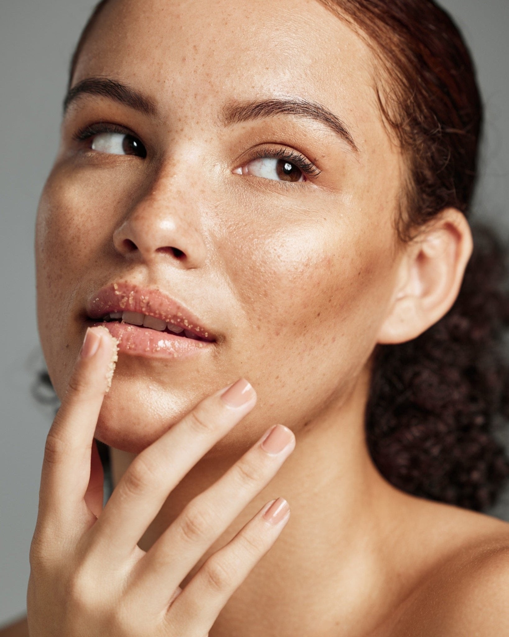 Wild Strawberry Lip Scrub - Abature